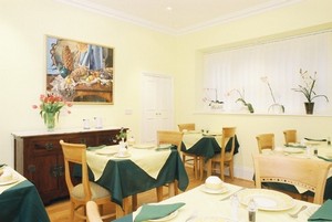Breakfast room at 9 Green Lane B&B, Buxton, Derbyshire