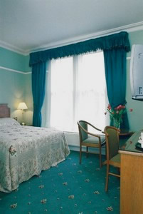 Double bedroom at 9 Green Lane B&B accommodation Buxton